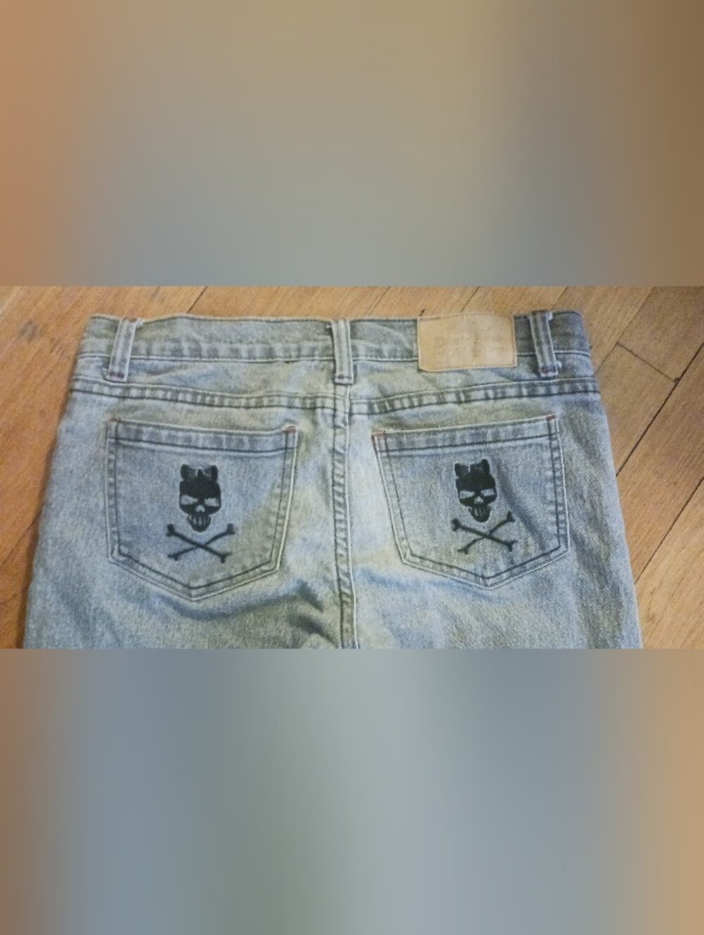 Vintage Beauty Fiend Cuffed Capri Jeans Y2K Mall Goth Punk S - Picture 2 of 6